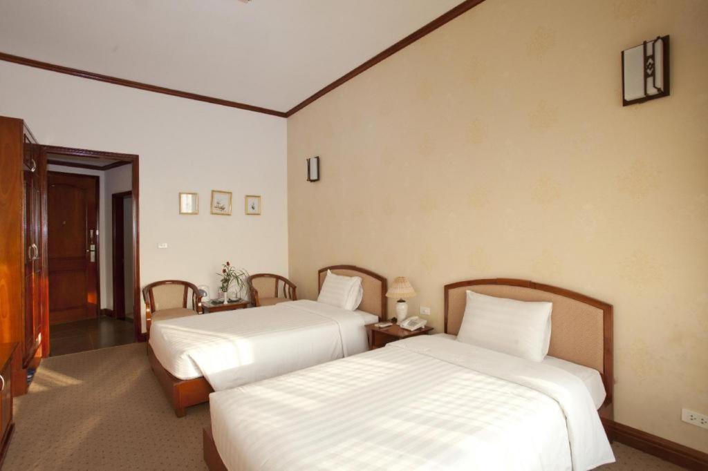 Cwd Hotel Hanoi Exterior foto