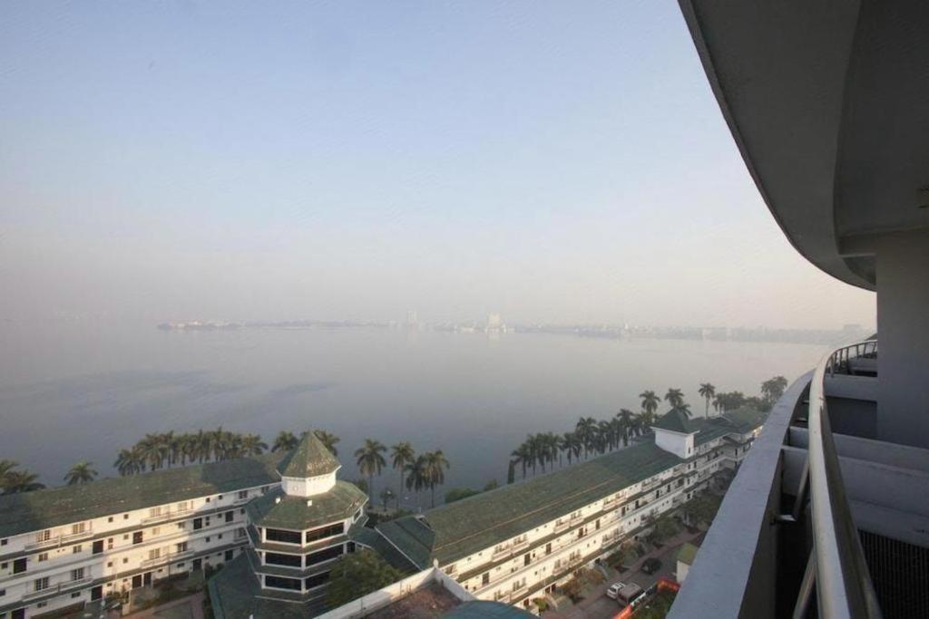 Cwd Hotel Hanoi Exterior foto